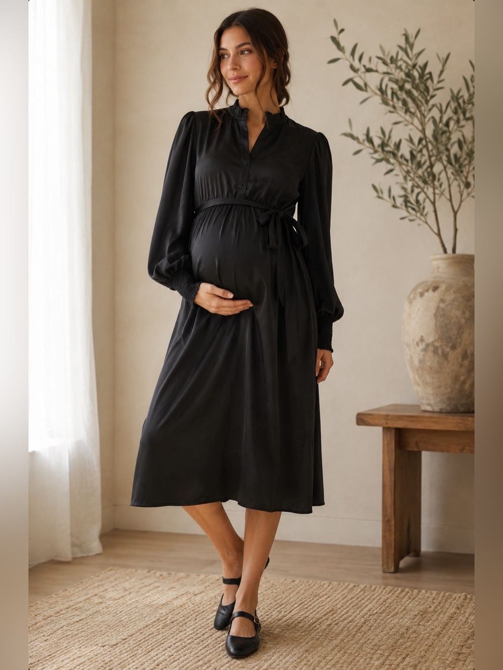 Motherhood Maternity black
SATIN MATERNITY TIE WAIST BABYDOLL DRESS size LARGE